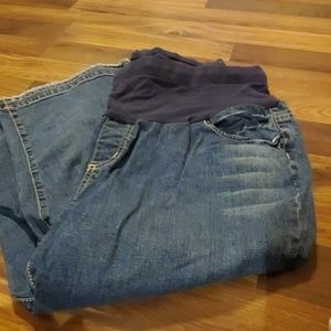 Maternity jean capris
